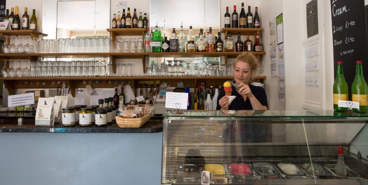 مبيت وإفطار Glasbury The River Cafe المظهر الخارجي الصورة